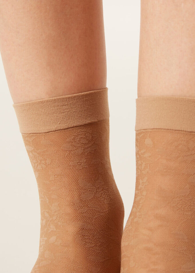 Floral Motif Socks