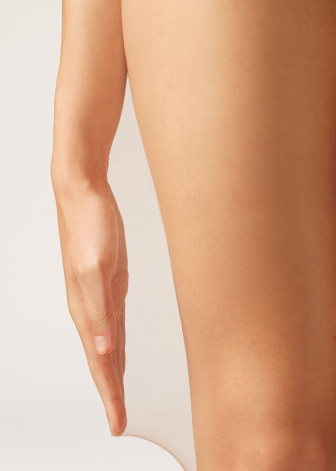 Sheer Matte Resistant 8 Denier Tights Sheer Matte Resistant 8 Denier Tights