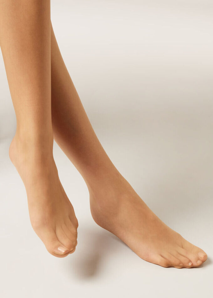 Sheer Matte Second Skin Resistant 15 Denier Tights Sheer Matte Second Skin Resistant 15 Denier Tights