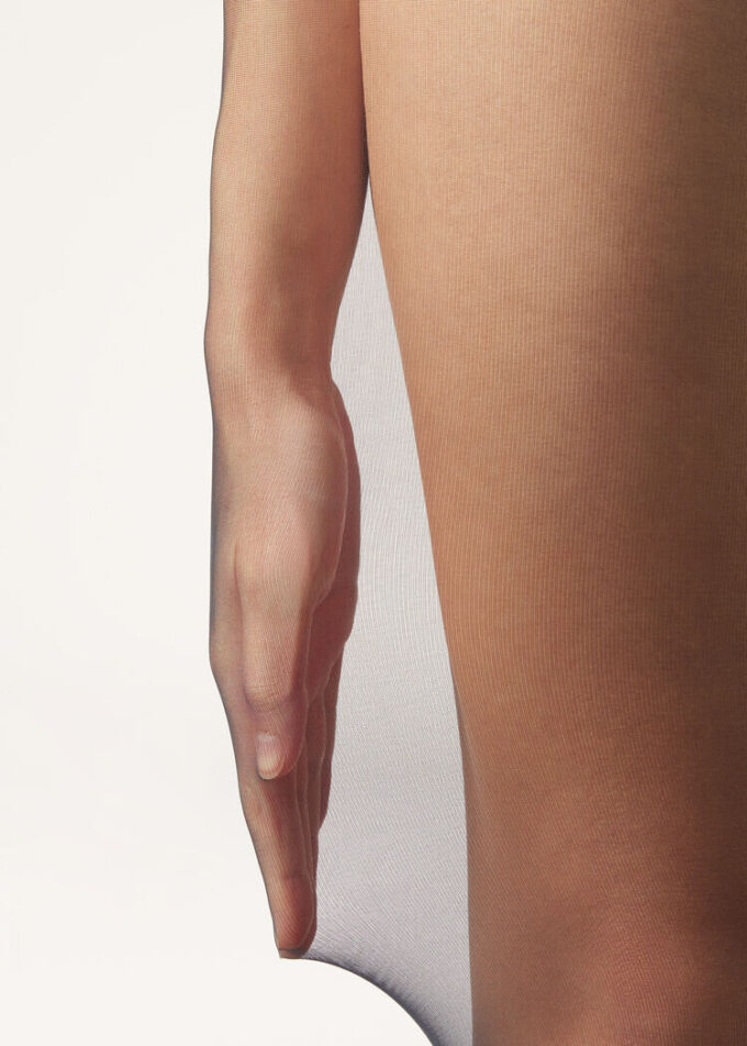 Sheer Matte Totally Invisible 20 Denier Tights Sheer Matte Totally Invisible 20 Denier Tights