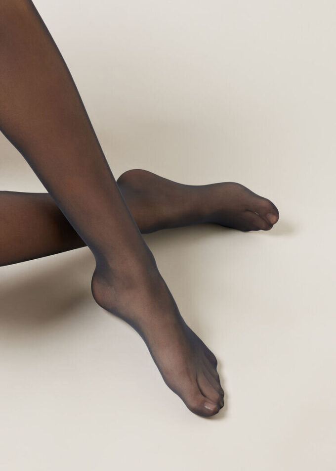 Sheer Matte Totally Invisible 20 Denier Tights Sheer Matte Totally Invisible 20 Denier Tights