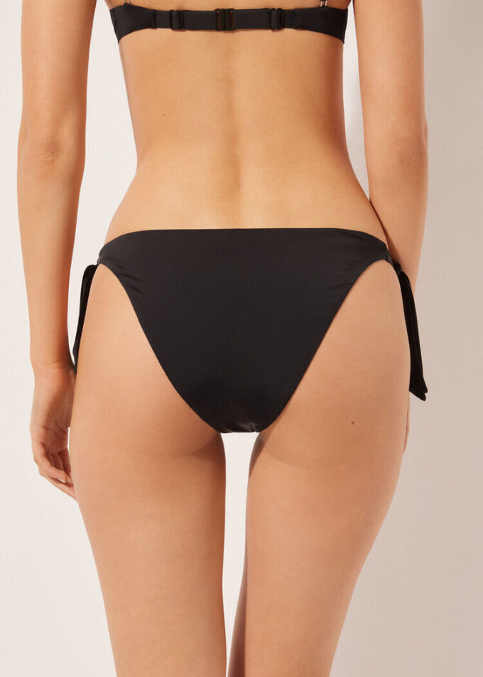 Tied Swimsuit Bottom Indonesia Tied Swimsuit Bottom Indonesia